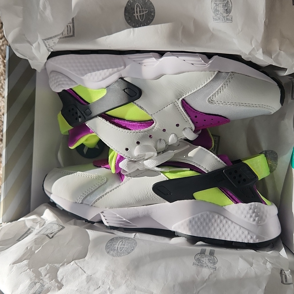 Air Huarache 'Magenta'